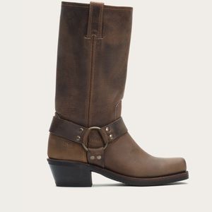 Frye boots (Harness 12R)